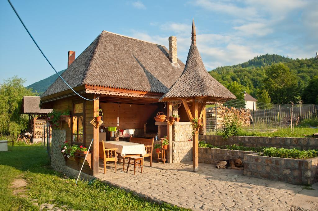 Casa Lidia Hotell Lepşa Exteriör bild