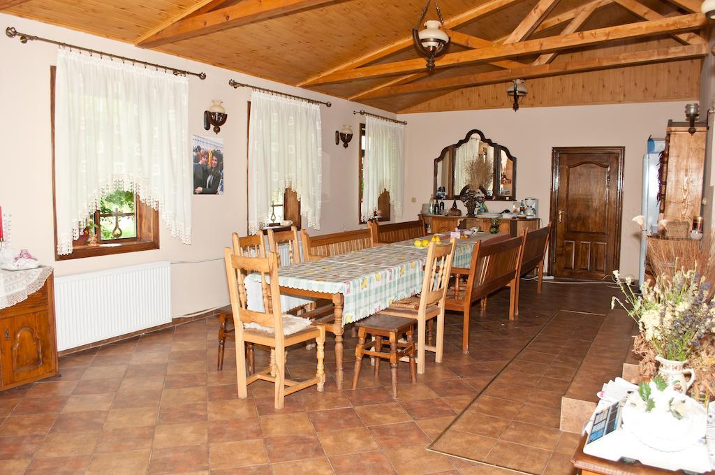 Casa Lidia Hotell Lepşa Exteriör bild